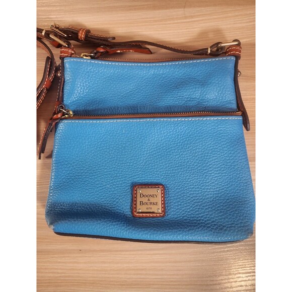 Dooney and Bourke Crossbody Bag Blue - Picture 2 of 12